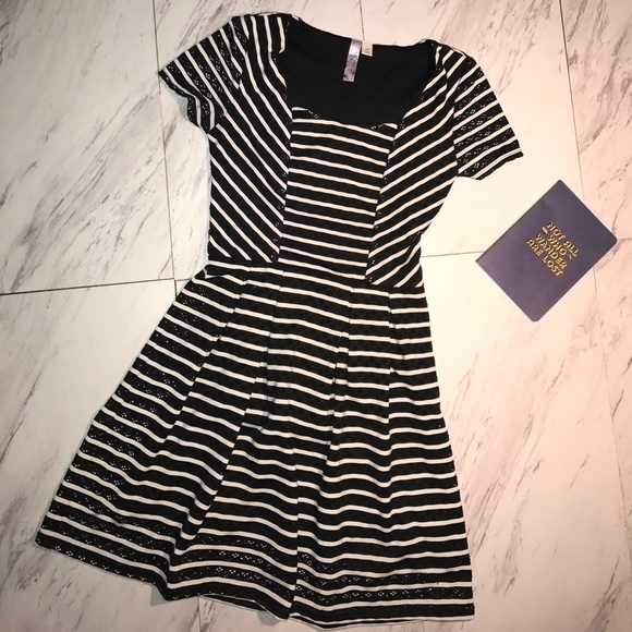 CLASSY 👸🏼 - Picture 2 of 7